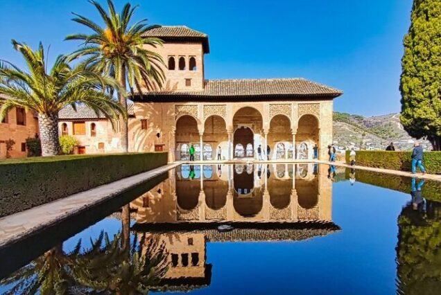 Alhambra Generalife Nasrid Palaces