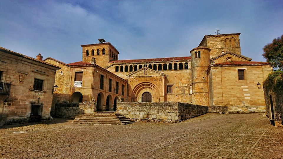 Santander: Santillana del Mar & Altamira Museum Tour Ticket