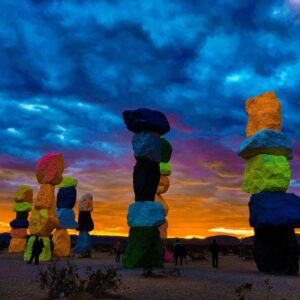 Las Vegas: Red Rock Sign, Mojave and 7 Magic Mountains Tour