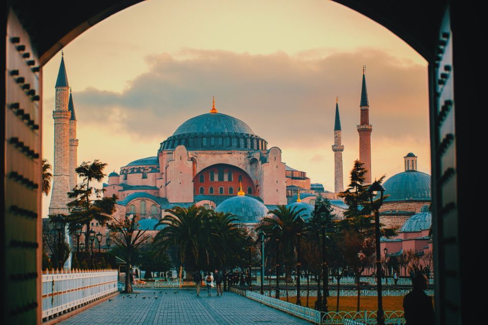 Hagia Sophia, Suleymaniye and Blue Mosque Tour in Istanbul