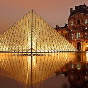 Paris Louvre, Seine River Cruise And Hop on Hop Off Bus Tour