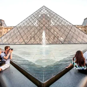 Louvre Museum Guided Tour: Skip the Line & Explore Masterpieces