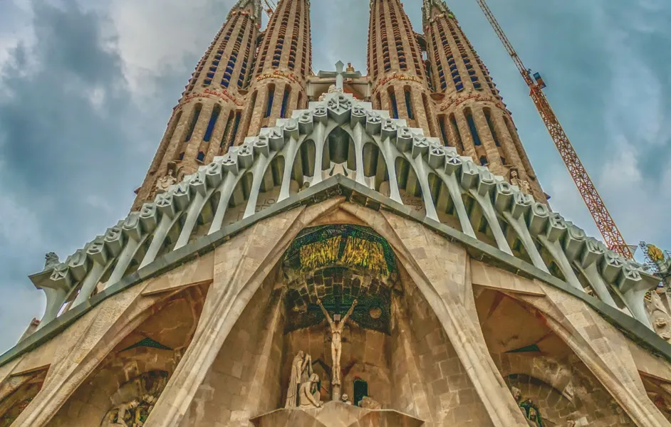 Get Sagrada Familia Standard Entry Tickets Online