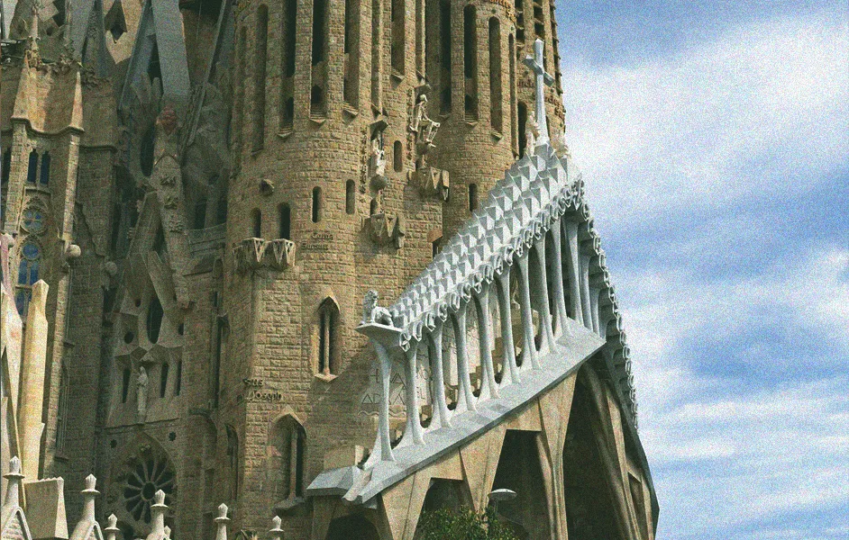 Sagrada Familia Dress Code: What to Wear and What to Avoid
