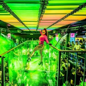 Prague: Ice Pub Prague admission ticket with nightclub option