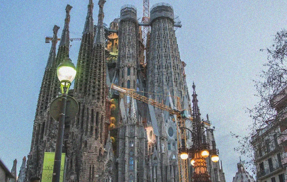 10 Tourist Attractions Near Sagrada Familia You Need To See In 2026