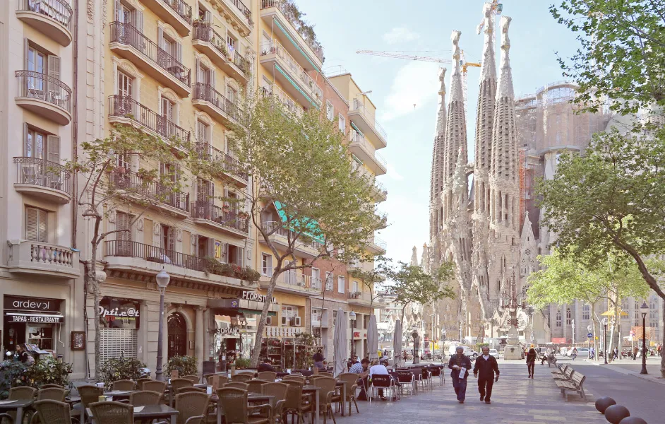 What to Do After Visiting Sagrada Familia: Hidden Corners to Iconic Stops