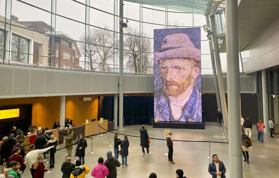 Van Gogh Museum ticket counter