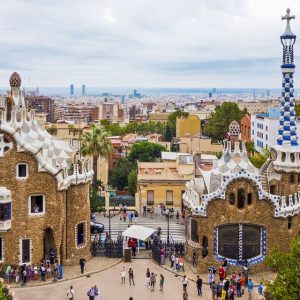 Park Güell Small-Group Guided Tour with Admission Ticket